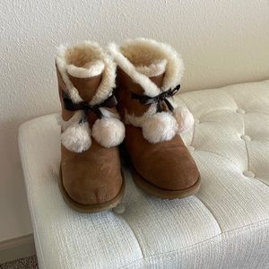 Pom Pom uggs